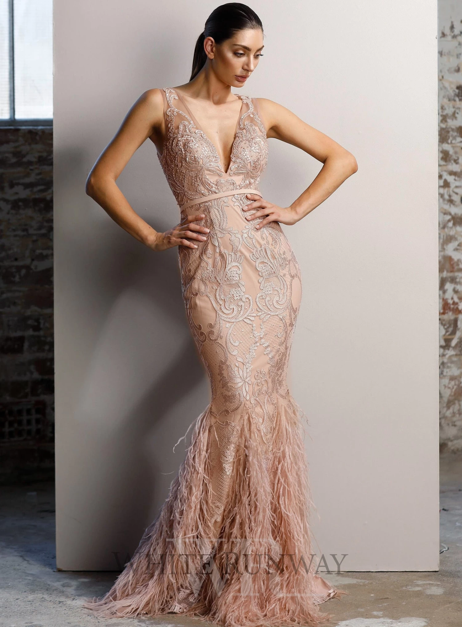 Chiara Gown - Blush Pink - Size 4 3 Chiara Gown - Blush Pink - Size 4